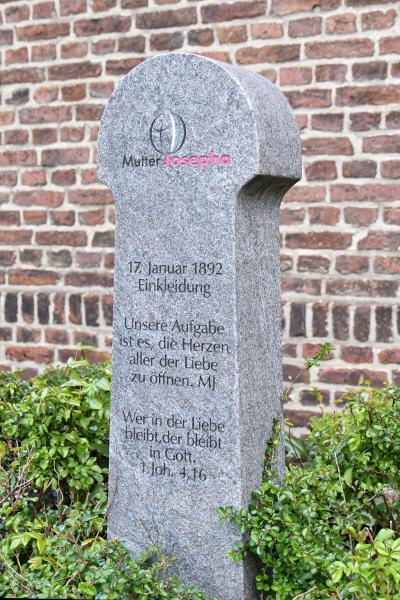 Mutter Josepha Stein