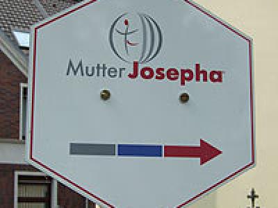 Schild Mutter-Josepha-Weg