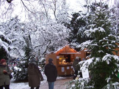 Der Weihnachtsmarkt Issum im Schnee