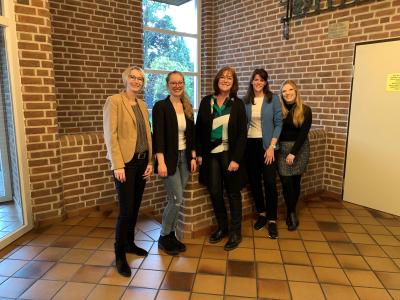 Gruppenbild der Veranstalterinnen